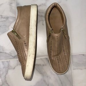 Beige work loafers size 7